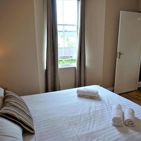 The Angel Hotel Кардиган Экстерьер фото